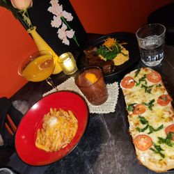 Drinkology NYC - Cocktail, Vinny and Autumn Food, penne, Flatbread, slow cook short rib