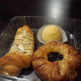 Sweet Hut Bakery & Cafe - Blueberry danish, pineapple pastry, and one more! - Bakeries Near Me - Duluth, Georgia Sweet Hut Bakery & Cafe - Blueberry danish, pineapple pastry, and one more! - Bakeries Near Me - Duluth, Georgia