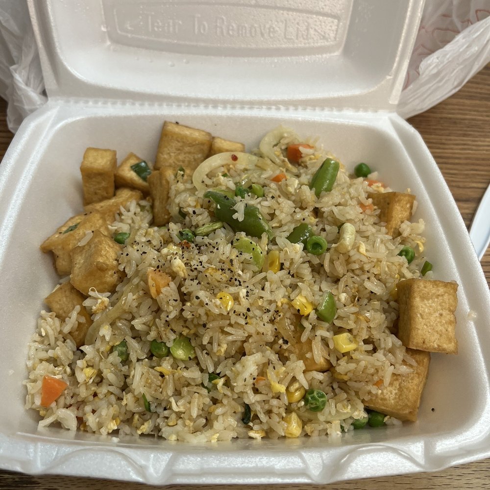 Veggie fried rice w/tofu Veggie fried rice w/tofu
