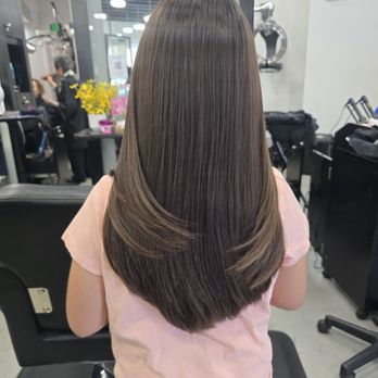 Vivian Nguyen - My daughter's hair. - Hair Stylists Near Me Vivian Nguyen - My daughter's hair. - Hair Stylists Near Me