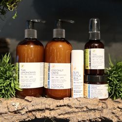 SoulSpace Petite Spa - A citrusy, warm & sweet combination to inspire creativity, elevate the mood, nurture the spirit and ease the senses.
