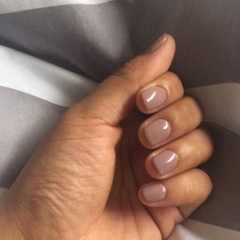 HOLLYWOOD TRENDz - I love my no chip manicure! - Hair Salons Near Me - Skokie, Illinois