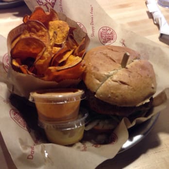 Bagger Dave's Burger Tavern - Burgers Near Me - Fort Wayne, Indiana