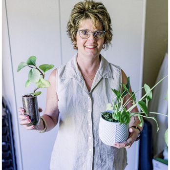 Useful Space - Do you need help with plants? - Home Organization Near Me Useful Space - Do you need help with plants? - Home Organization Near Me