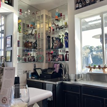 Oso Libre Winery - Cute calavera art - Wineries Near Me - Paso Robles, California