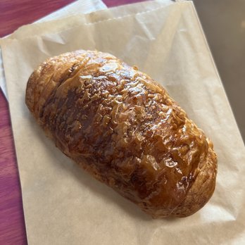 Comet Coffee & Microbakery - Pain au Chocolat - Coffee & Tea Near Me - Saint Louis, Missouri