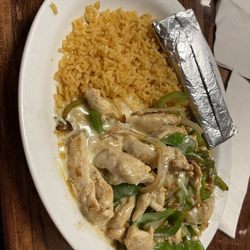 El Azul Grande - Santa Fe Chicken with all rice