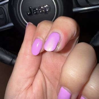 Milano Nail Spa Raintree Ranch - Infected nail 4 days after manicure - Nail Salons Near Me - Chandler, Arizona