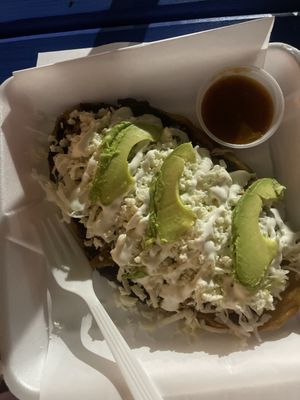 Tlayudas y quesadillas la morenita