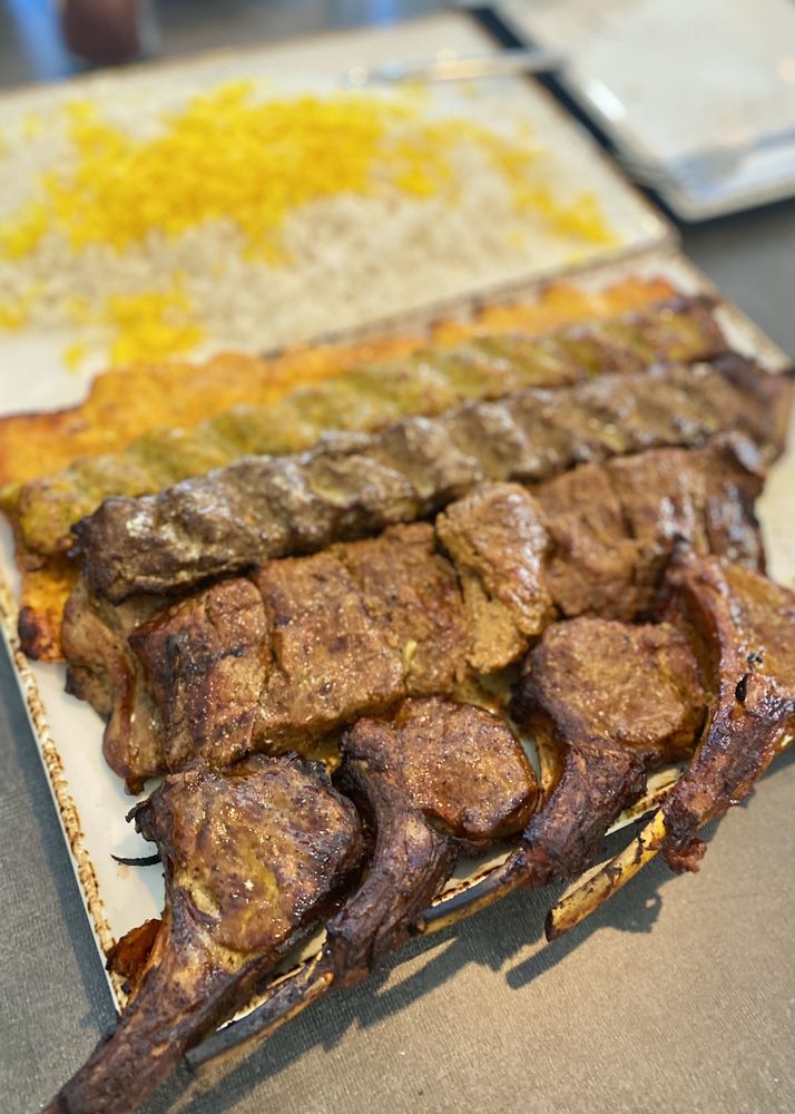 MEEZ Updated October 2024 129 Photos & 149 Reviews 23508 Calabasas Rd, Calabasas