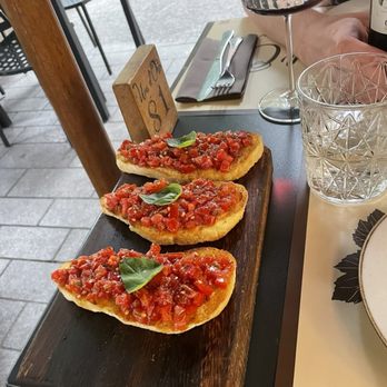 Uva d'Oro - Bruschetta - Italian Near Me - Modena, Missouri