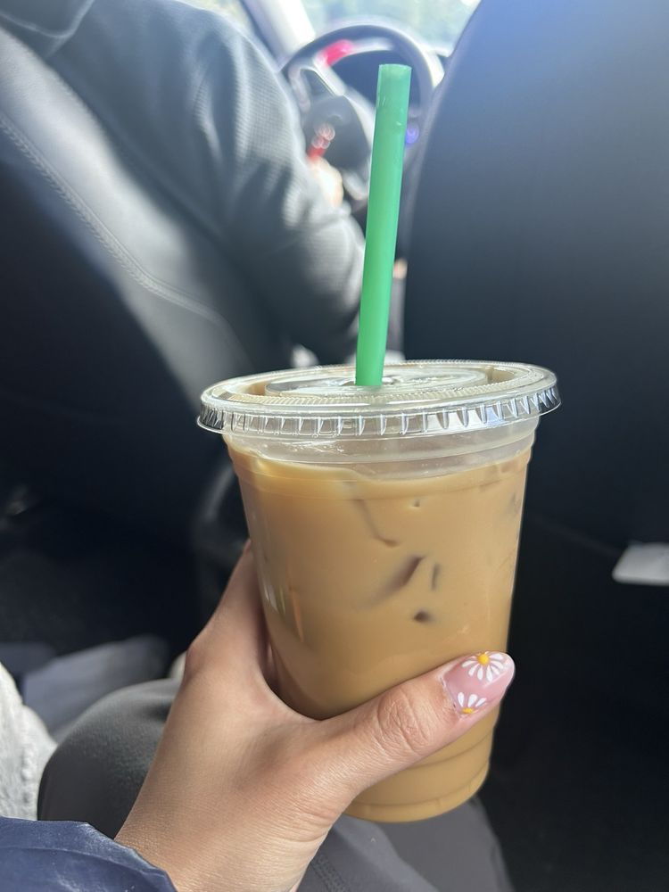 Avanti Espresso Logo