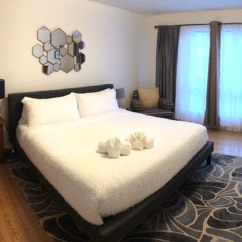 Maleah - bedroom - Home Cleaning Near Me Maleah - bedroom - Home Cleaning Near Me