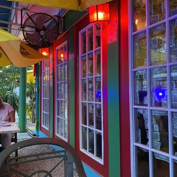 Cantina Captiva - Patio seating - Mexican Near Me - Captiva, Florida