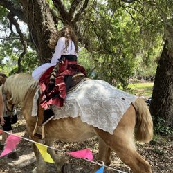 Rennaissance Festival - Horse ride, not a pony, yeah!!!