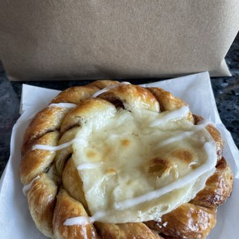 Alliance Bakery & Cafe - Bakeries Near Me - Chicago, Illinois