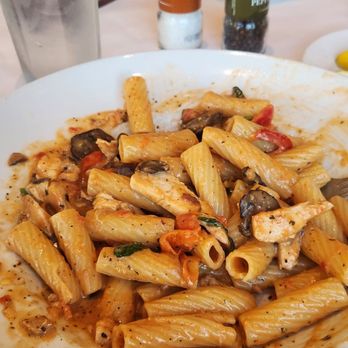 Brio Italian Grille - Pasta Brio, No flavor, dry chicken, soggy red peppers. Not their best efdort. - Italian Near Me - Gilbert, Arizona Brio Italian Grille - Pasta Brio, No flavor, dry chicken, soggy red peppers. Not their best efdort. - Italian Near Me - Gilbert, Arizona