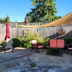 Cafe Aromaz - Sit outside and enjoy your drink
