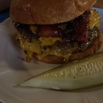 Au Cheval - Single Cheeseburger - Bars Near Me - Chicago, Illinois