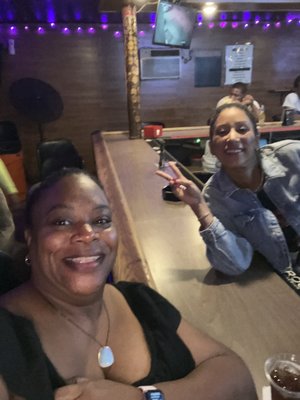 Chicagoan Liquors by null