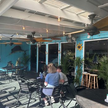 Driftaway Cafe - Outdoor patio - American Near Me - Savannah, Georgia Driftaway Cafe - Outdoor patio - American Near Me - Savannah, Georgia