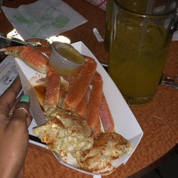 Carli's Lounge - Crab legs, mango LIT
