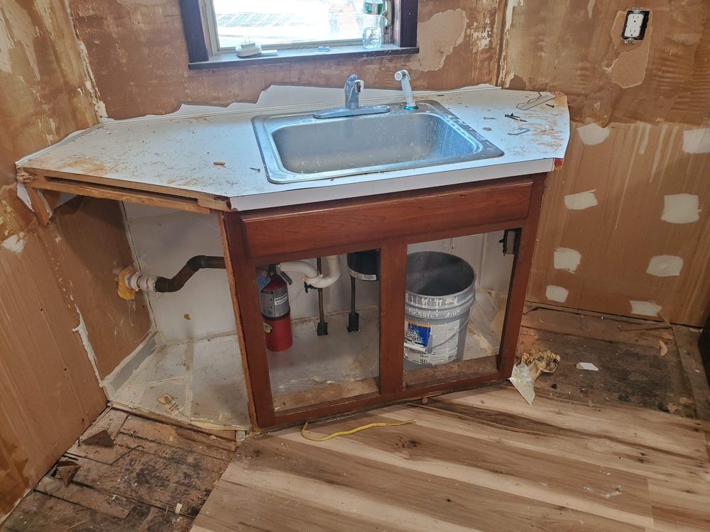 Slide of Creativos Constrution