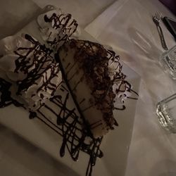 Ivan's - Turtle cheesecake