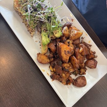 Toast Coffee + Kitchen - avocado toast and home fries - Coffee & Tea Near Me - Ronkonkoma, New York Toast Coffee + Kitchen - avocado toast and home fries - Coffee & Tea Near Me - Ronkonkoma, New York