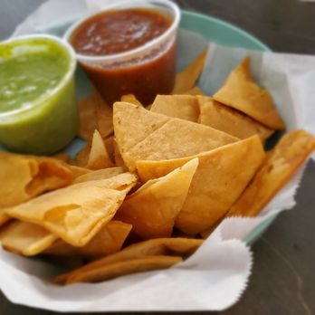 Vals - chips y salsa and tatemado and cremosa - Seafood Near Me - New Orleans, Louisiana Vals - chips y salsa and tatemado and cremosa - Seafood Near Me - New Orleans, Louisiana