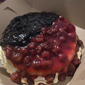 Hutchinson's Classic Bakery - Cheese Cake - Bakeries Near Me - Philadelphia, Pennsylvania Hutchinson's Classic Bakery - Cheese Cake - Bakeries Near Me - Philadelphia, Pennsylvania