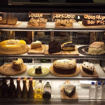 Kandle Cafe - Cakes galore - Cafes Near Me - Quezon City, NCR