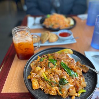 Noodles To Thai For - Pad see ew beef - Thai Near Me - Sacramento, California Noodles To Thai For - Pad see ew beef - Thai Near Me - Sacramento, California