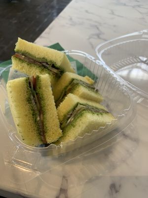 The Emerald Lounge by null