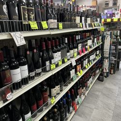 Hasley Canyon Liquor & Deli