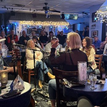 The Bluebird Cafe - Music Venues Near Me - Nashville, Tennessee The Bluebird Cafe - Music Venues Near Me - Nashville, Tennessee