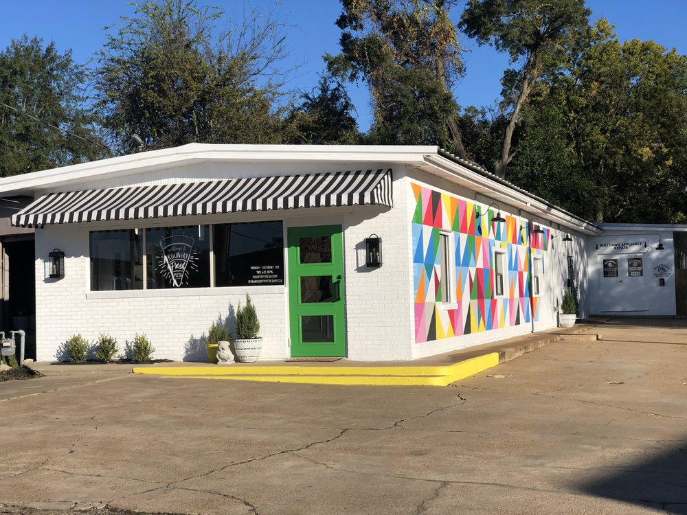 KOUNTRY FRESH PIZZA Updated September 2024 636 W Panola St