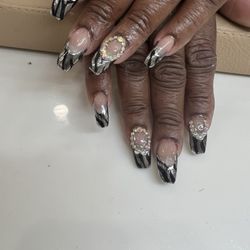 42nd St Nails and Day Spa