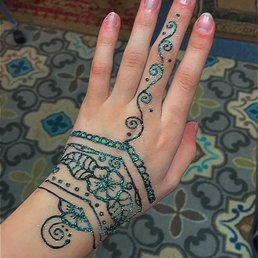 completed henna with iridescent glitter completed henna with iridescent glitter