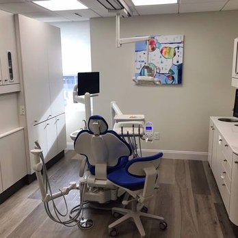 Amerident Dental - Endodontists Near Me - Dracut, Massachusetts
