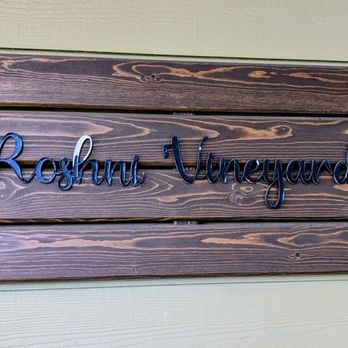 Roshni Vineyard - Wineries Near Me - McMinnville, Oregon Roshni Vineyard - Wineries Near Me - McMinnville, Oregon