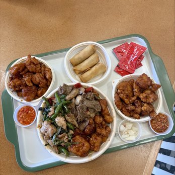 Tigawok - The spread! About $33 for all of this. - Chinese Near Me - San Diego, California Tigawok - The spread! About $33 for all of this. - Chinese Near Me - San Diego, California