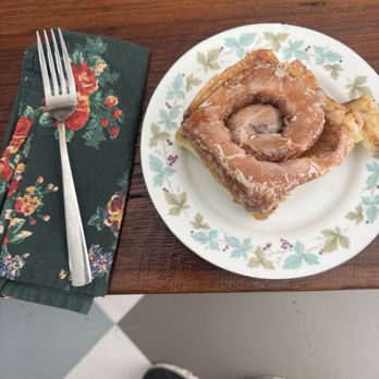 JoJo's Bakery - Cinnamon Roll - Bakeries Near Me - Austin, Texas JoJo's Bakery - Cinnamon Roll - Bakeries Near Me - Austin, Texas