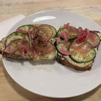 Kindred Coffee Roasters - Hummus veg toast - Coffee Roasteries Near Me - West Chicago, Illinois