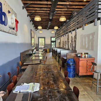 Bolt - the inside of a restaurant with tables and chairs - Coffee & Tea Near Me - Los Angeles, California
