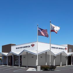 Bank of America Financial Center - Storefront