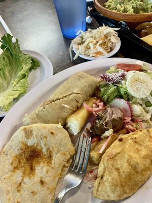 El Salvadoreño by null