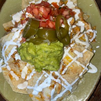 El Camion - Chicken Nachos - Mexican Near Me - New York, New York El Camion - Chicken Nachos - Mexican Near Me - New York, New York