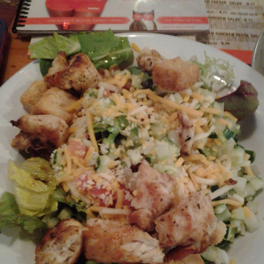 Hooters - Side salad with grilled chicken - Sports Bars Near Me - Louisville, Kentucky Hooters - Side salad with grilled chicken - Sports Bars Near Me - Louisville, Kentucky