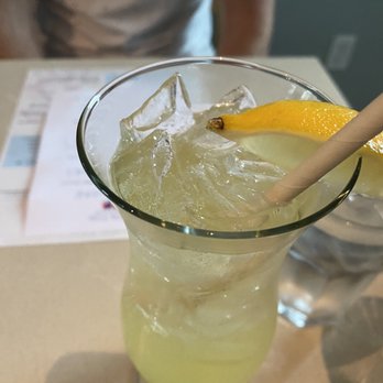 Seven Fish - a glass of lemonade with a straw - Seafood Near Me - Key West, Florida Seven Fish - a glass of lemonade with a straw - Seafood Near Me - Key West, Florida